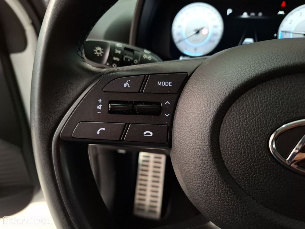 Hyundai Bayon 1.0 T-GDI Premium (TT) DCT - 16