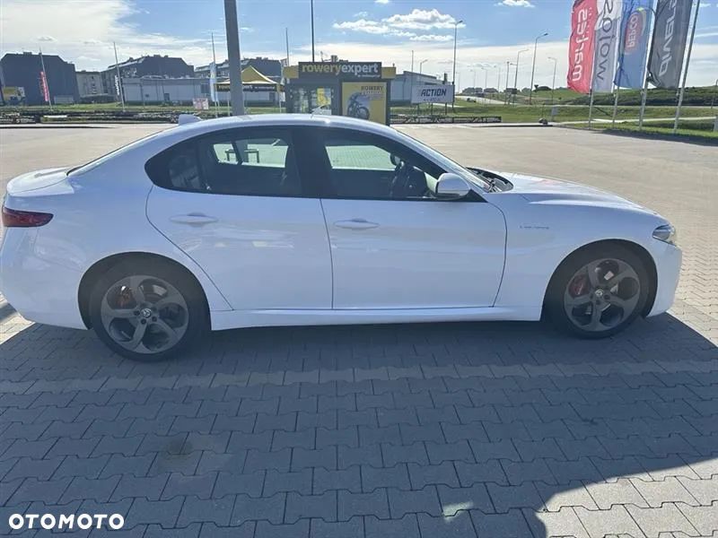Alfa Romeo Giulia 2.0 Turbo Veloce Q4 - 6