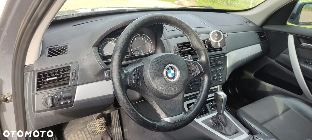 BMW X3 2.5si - 15