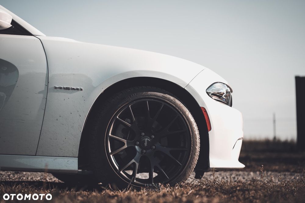 Dodge Charger 5.7 R/T - 5