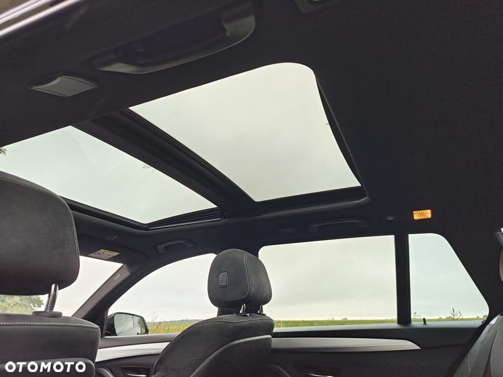 BMW Seria 5 520d M Sport - 16