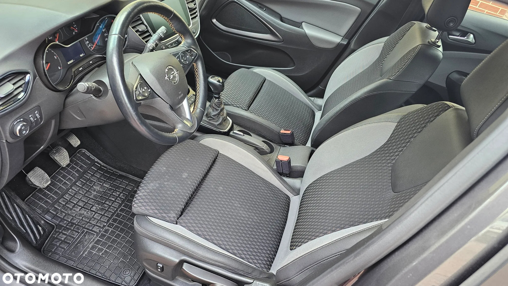 Opel Crossland X - 28