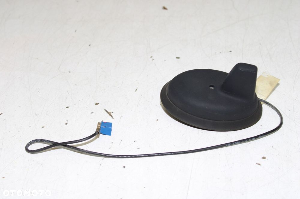 ANTENA GPS GSM MERCEDES ACTROS MP4 A0048209175 - 1
