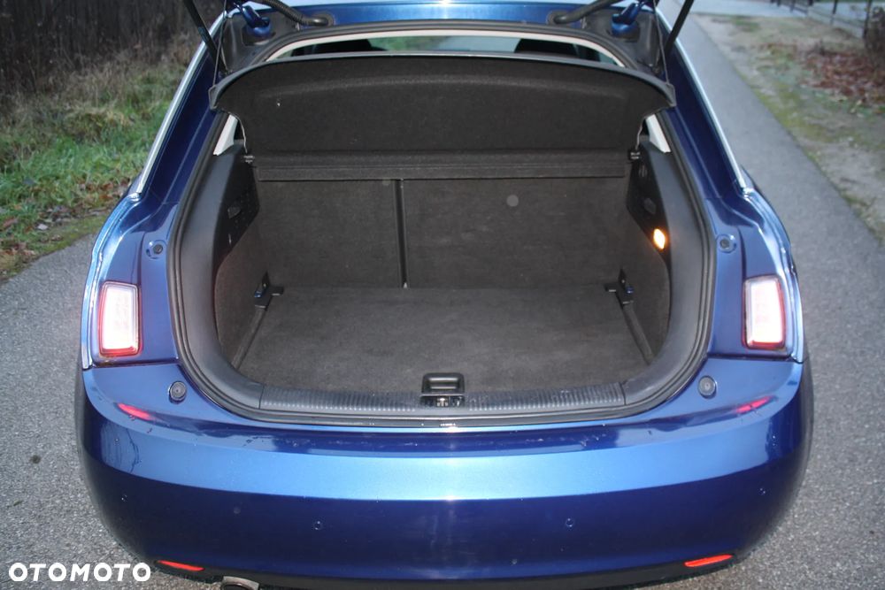 Audi A1 3-drzwiowe 1.6 TDI design - 12