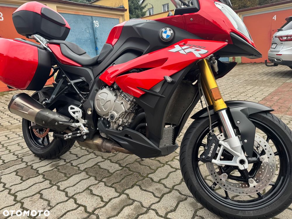 BMW XR - 10