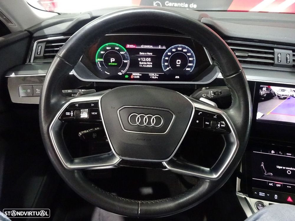 Audi Q8 e-Tron Sportback 55 quattro Advanced - 11