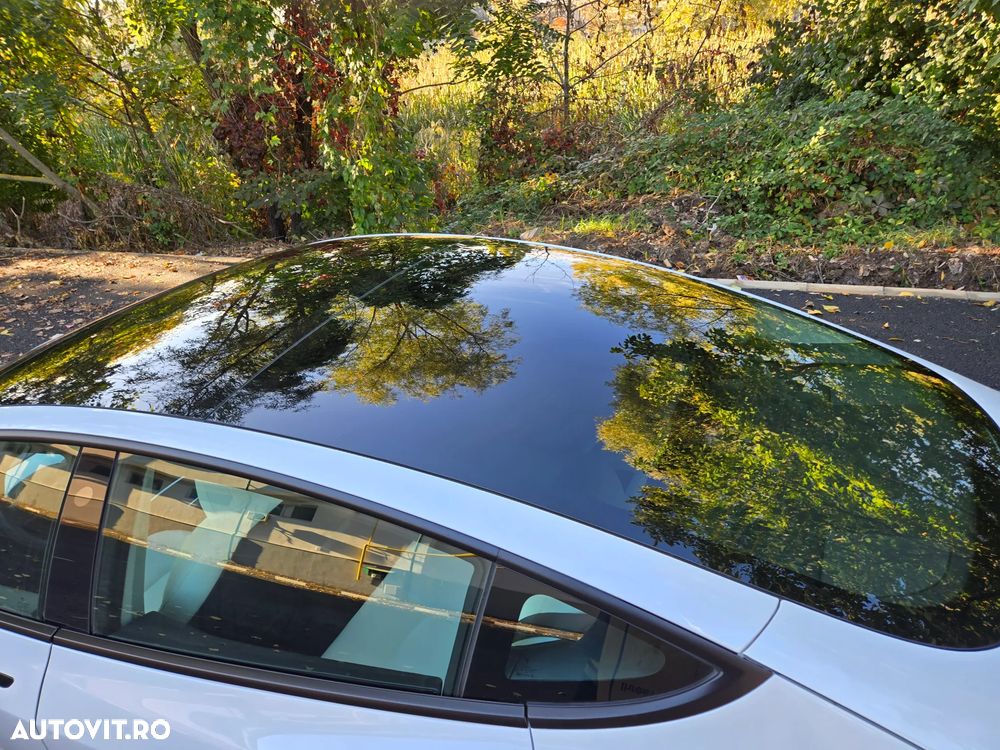 Tesla Model 3 Long Range - 19