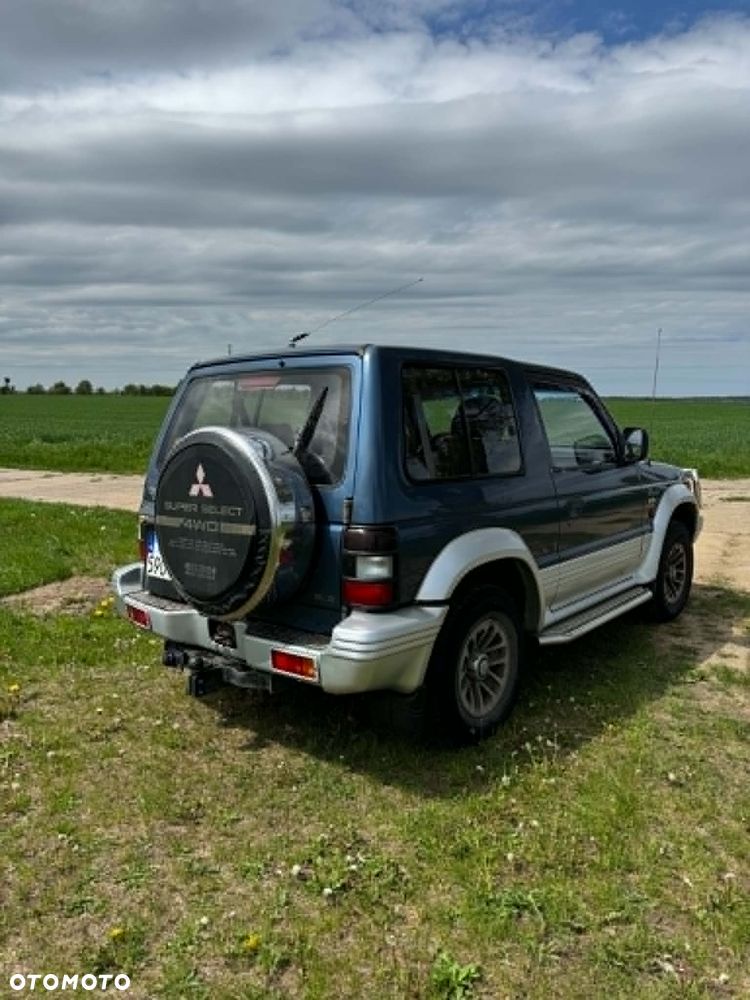 Mitsubishi Pajero 2.5 TD GL - 4