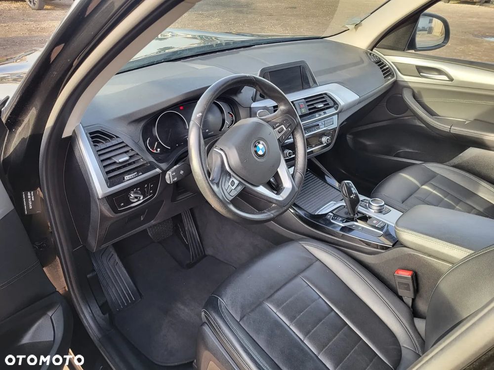 BMW X3 xDrive30i Advantage sport - 18