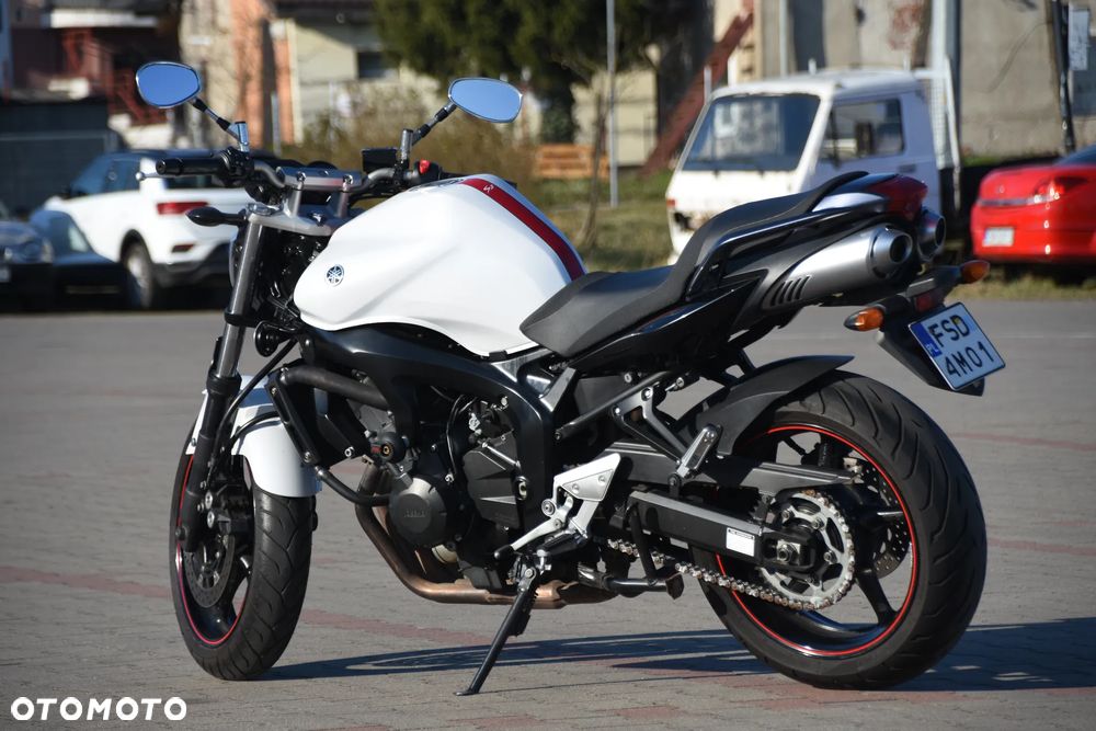 Yamaha FZ6 - 5