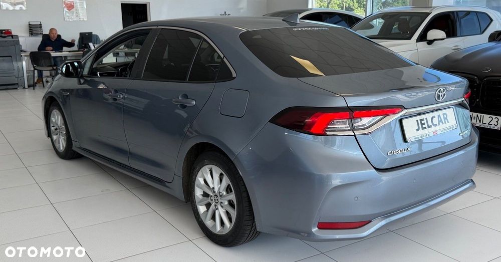 Toyota Corolla - 11