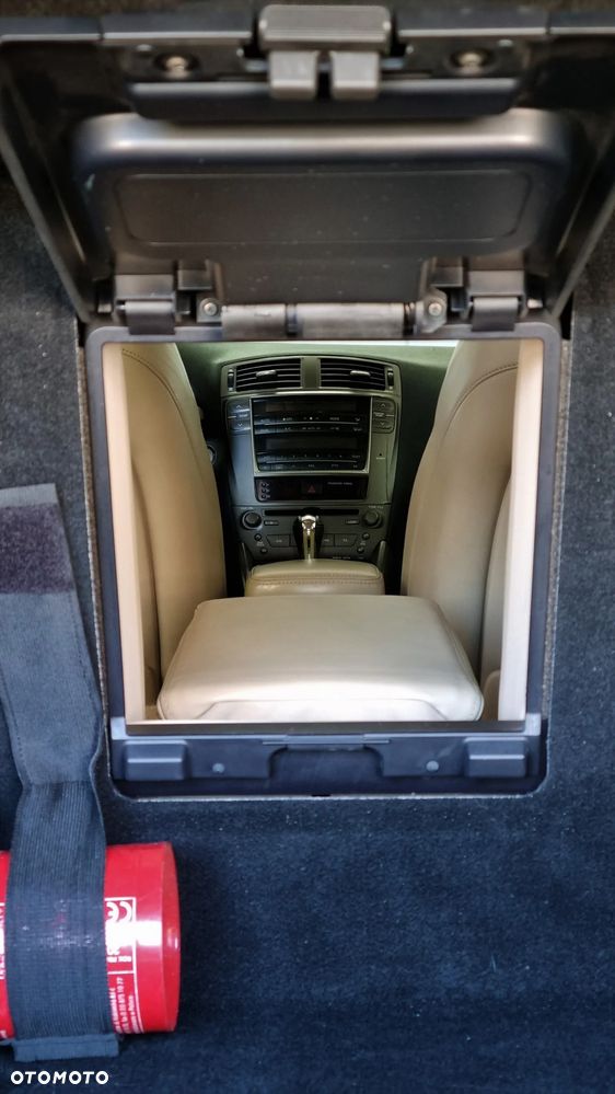 Lexus IS 250 Comfort - 17