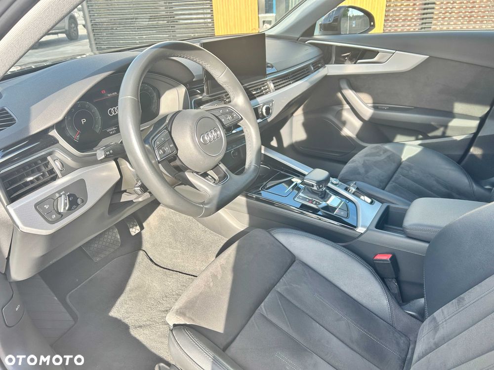 Audi A4 Limousine - 4