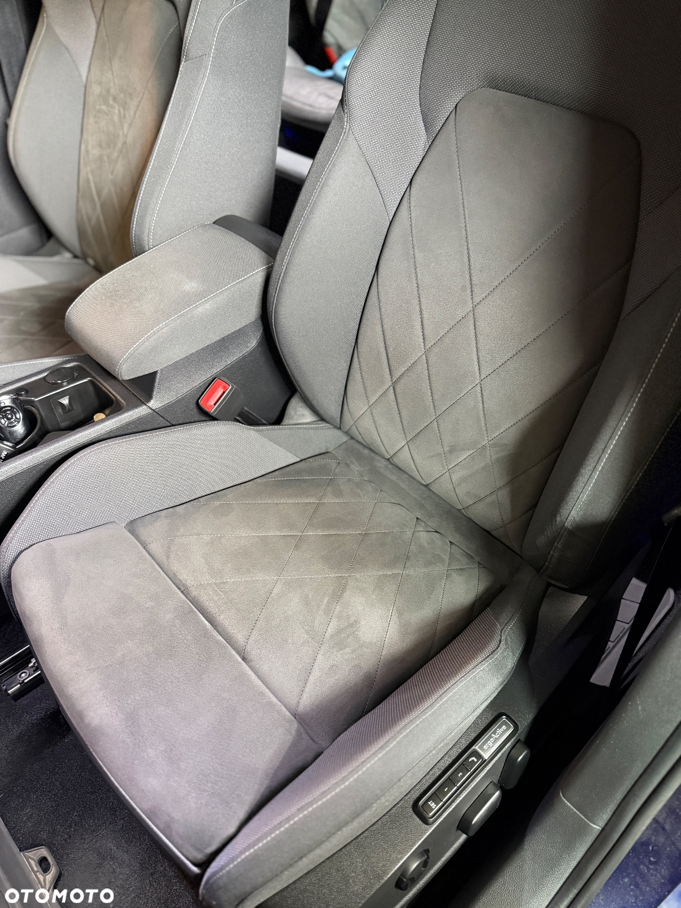Volkswagen Golf - 16
