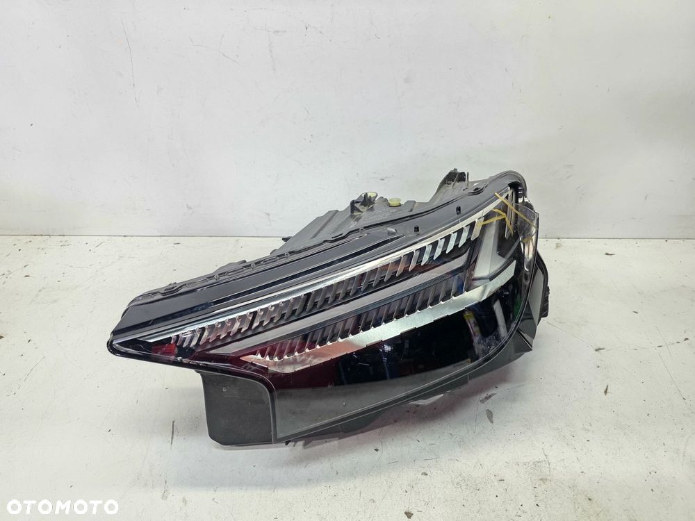 REFLEKTOR LAMPA LEWY PRZÓD MATRIX AUDI Q4 E-TRON 89A941035A - 1