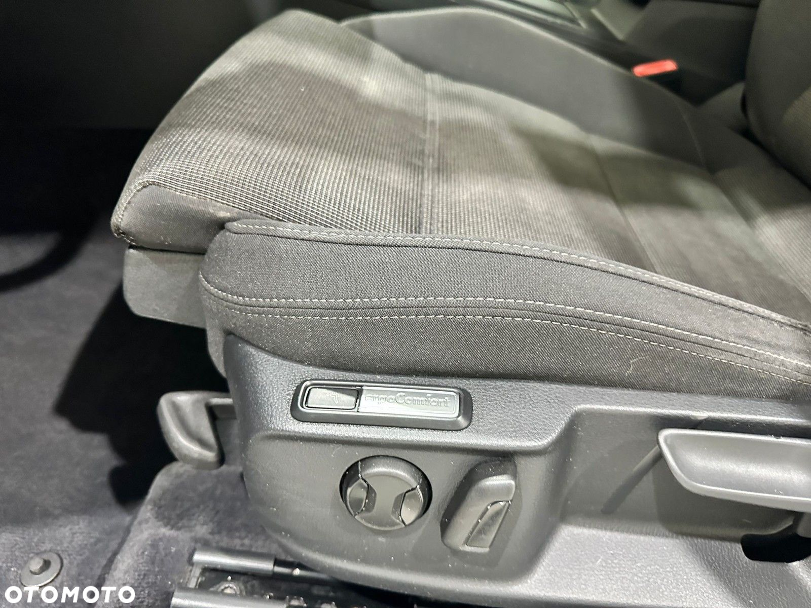 Volkswagen Passat - 29