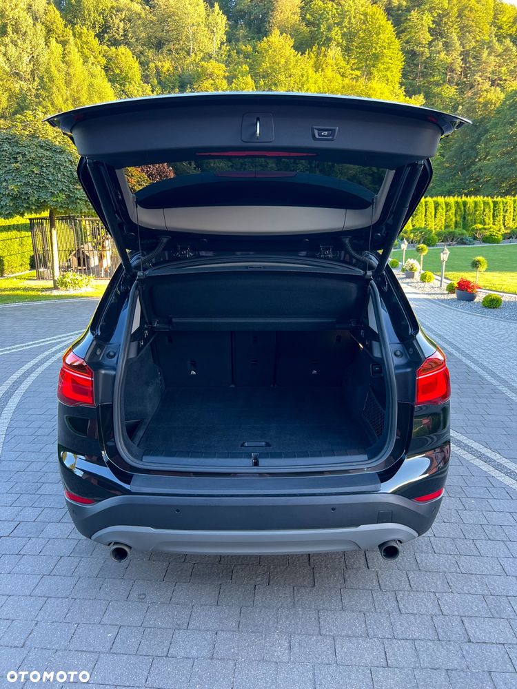 BMW X1 xDrive20d - 10