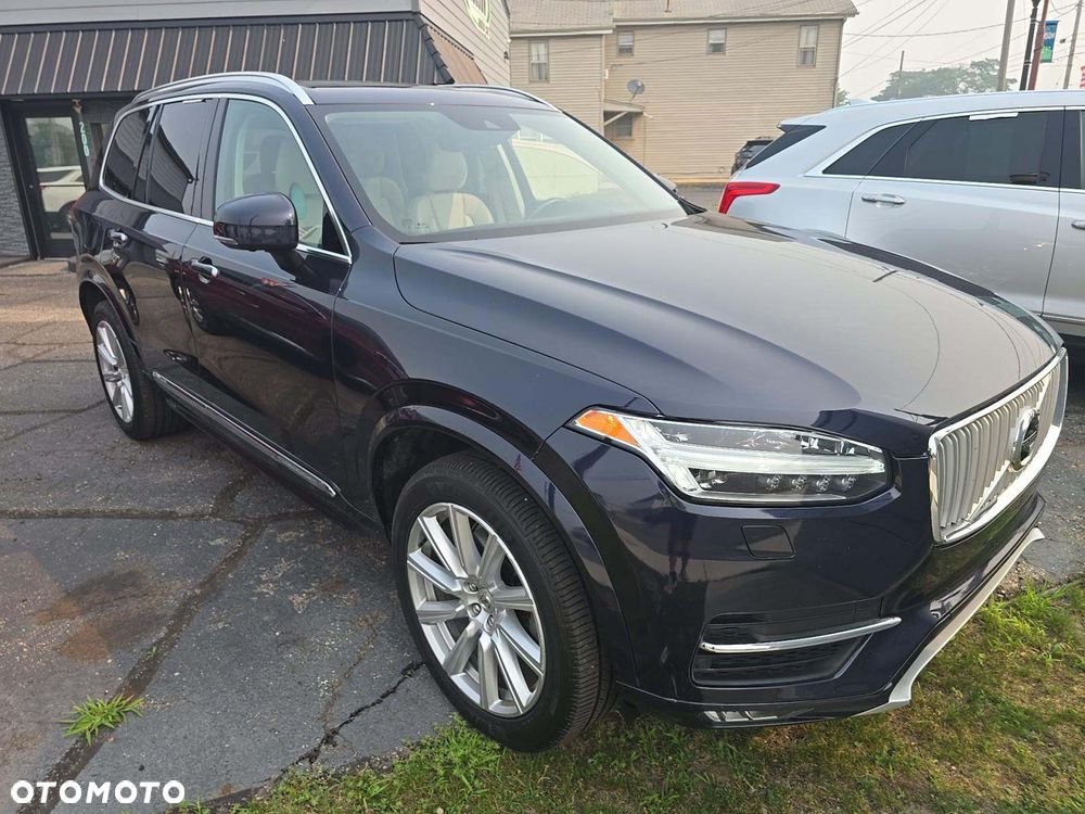 Volvo XC 90 - 3