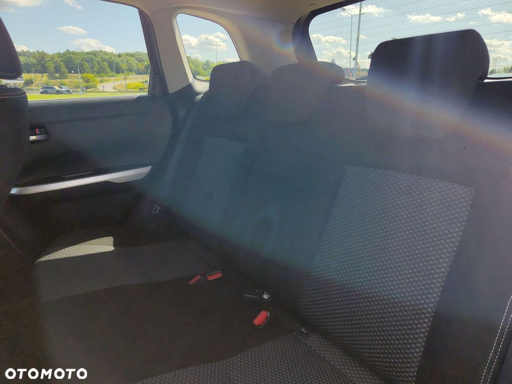 Suzuki Vitara 1.6 Premium 2WD - 16