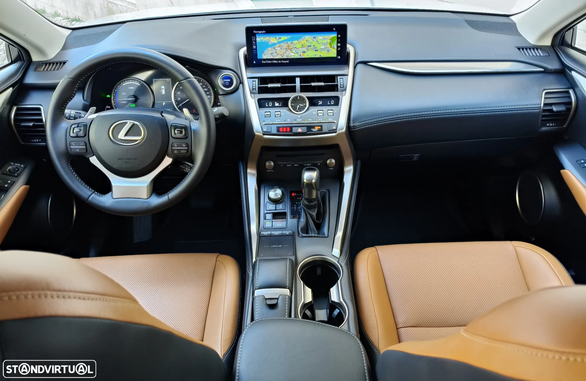 Lexus NX 300h Executive+ - 30