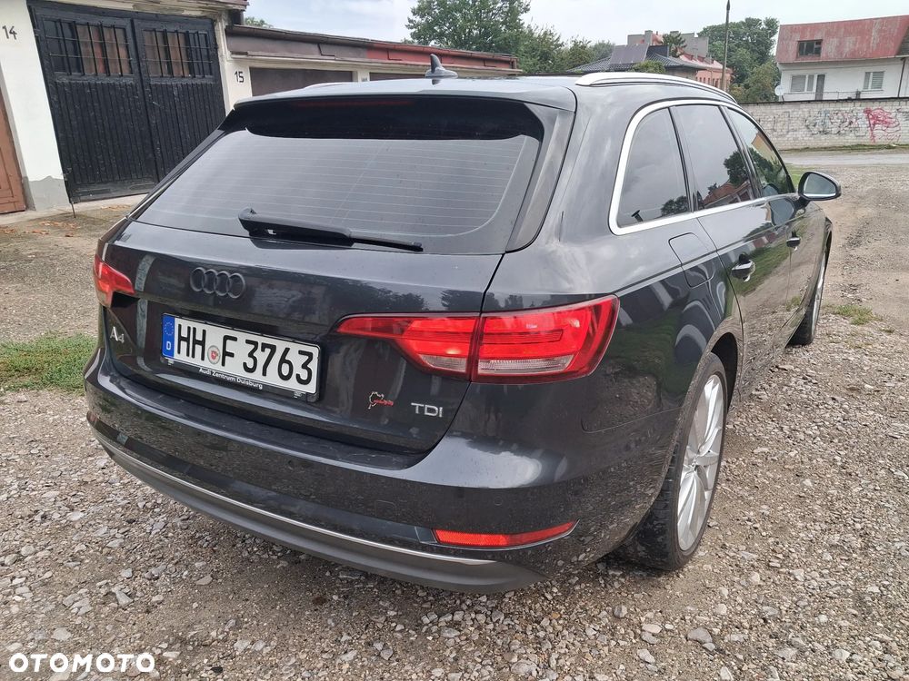 Audi A4 Avant 2.0 TDI - 9