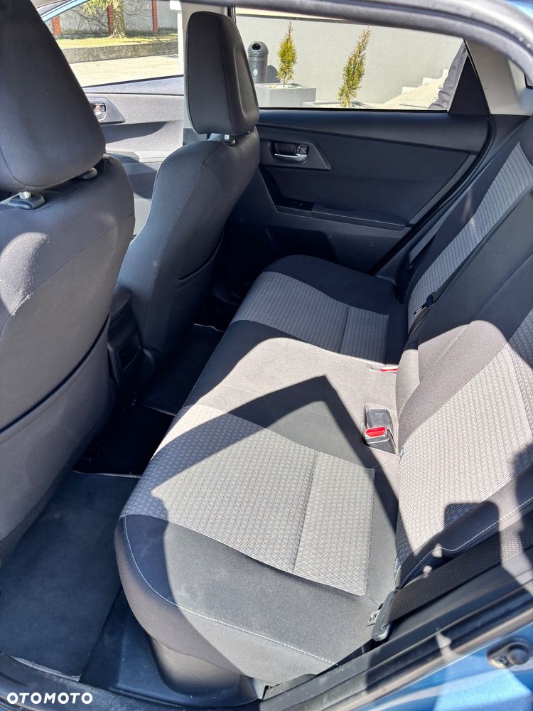 Toyota Auris - 12