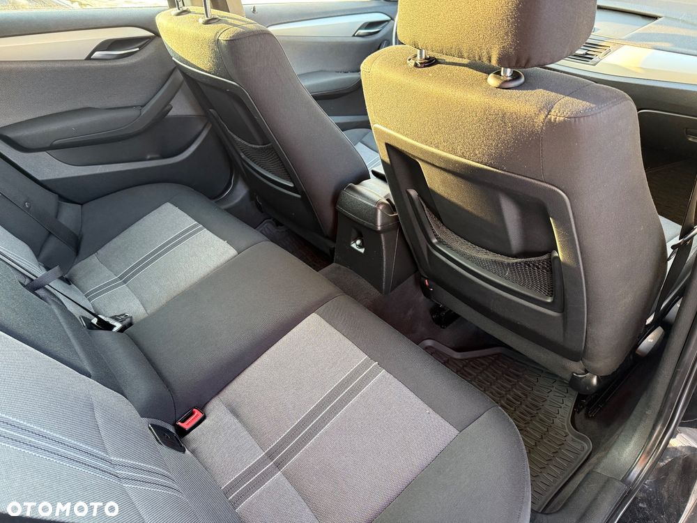 BMW X1 sDrive20d - 10