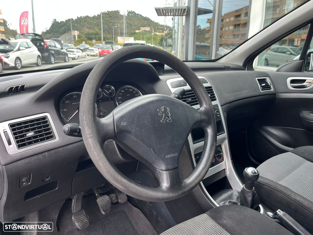 Peugeot 307 1.6 HDi Executive - 14