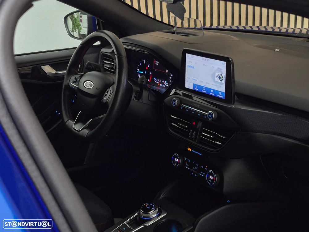 Ford Focus 1.5 TDCi ECOBlue ST-Line X Aut. - 36