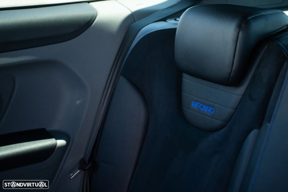 Ford Focus 2.5 RS - 38