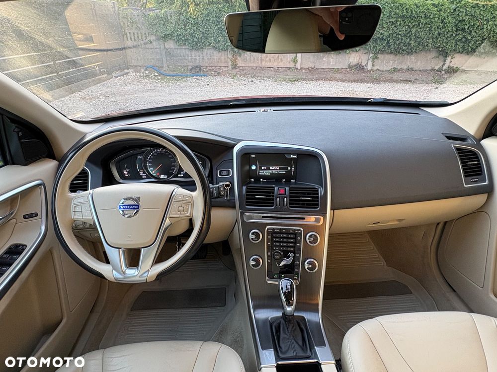 Volvo XC 60 T5 Drive-E Momentum - 18