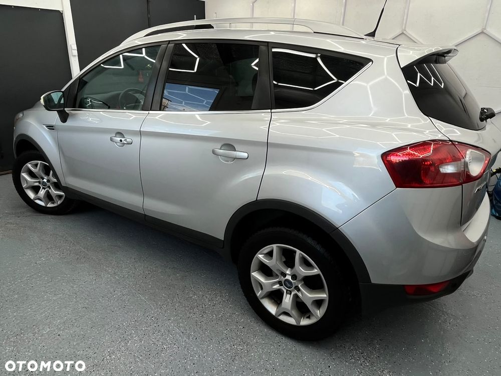 Ford Kuga 2.0 TDCi Titanium - 4