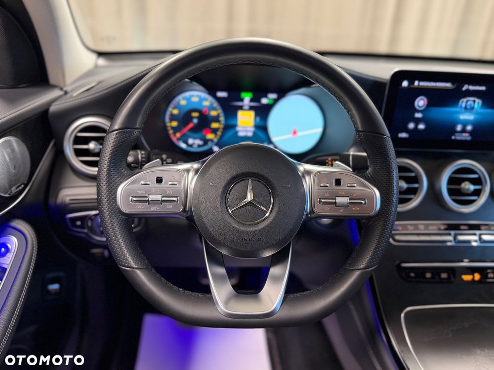 Mercedes-Benz GLC 200 4Matic 9G-TRONIC AMG Line Plus - 11