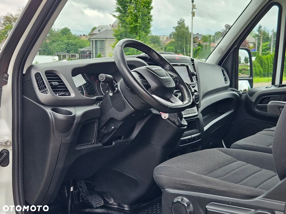 Iveco Daily 35-210, Hi-Matic Kontener plus winda 750 kg. - 20