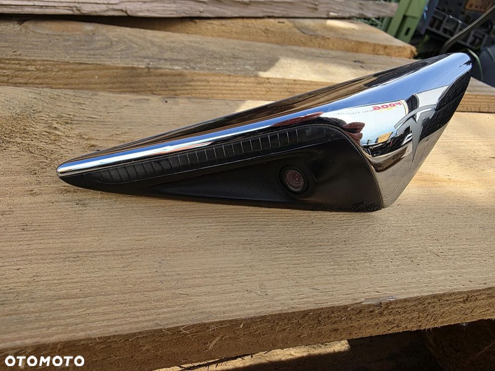 KAMERA KIERUNKOWSKAZ TESLA X 103434500B - 1