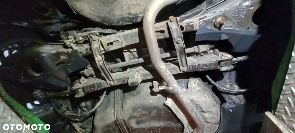 Toyota Avensis Touring Sports 1.8 Executive - 21