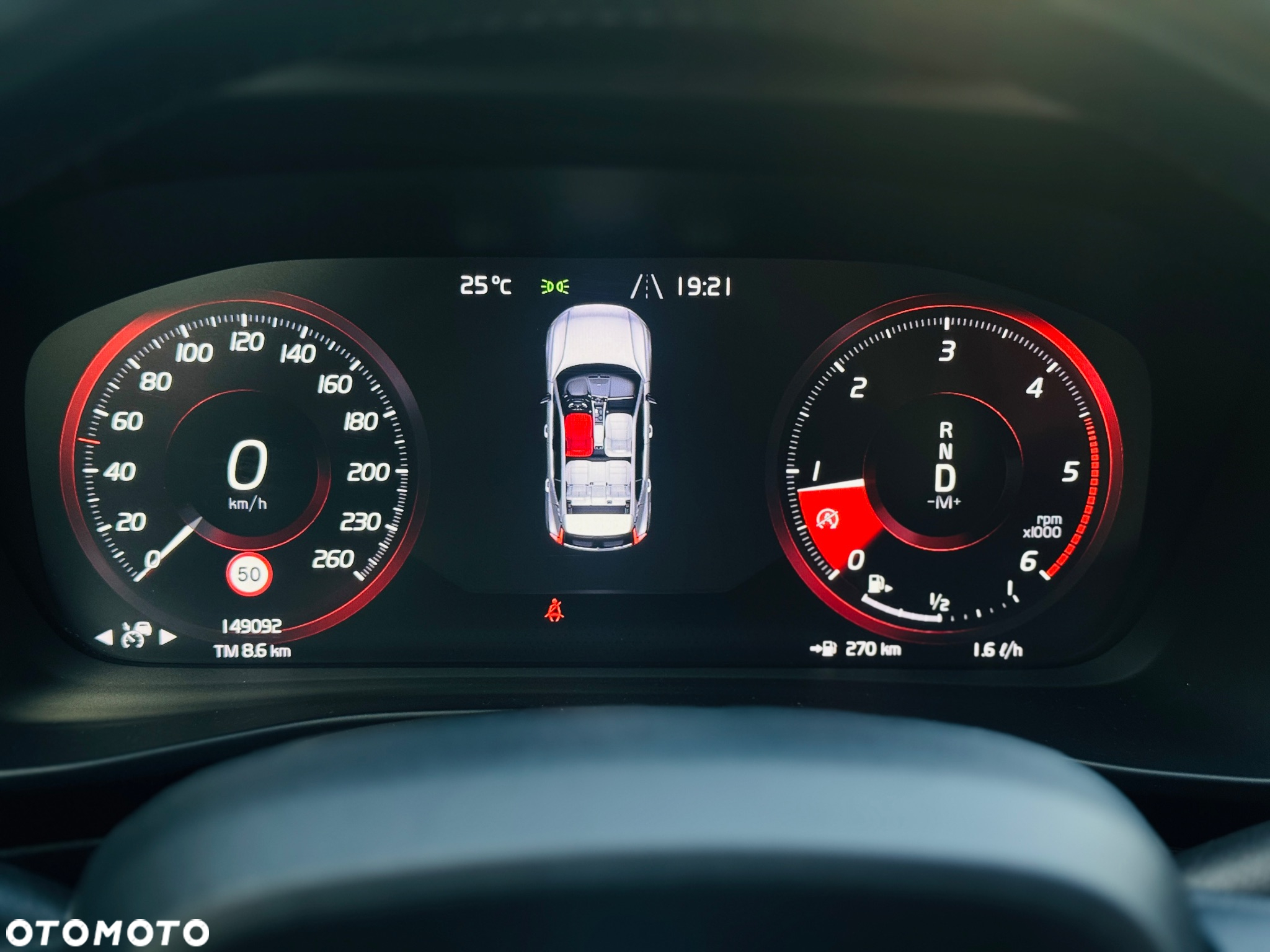 Volvo XC 40 D3 Momentum Pro - 23