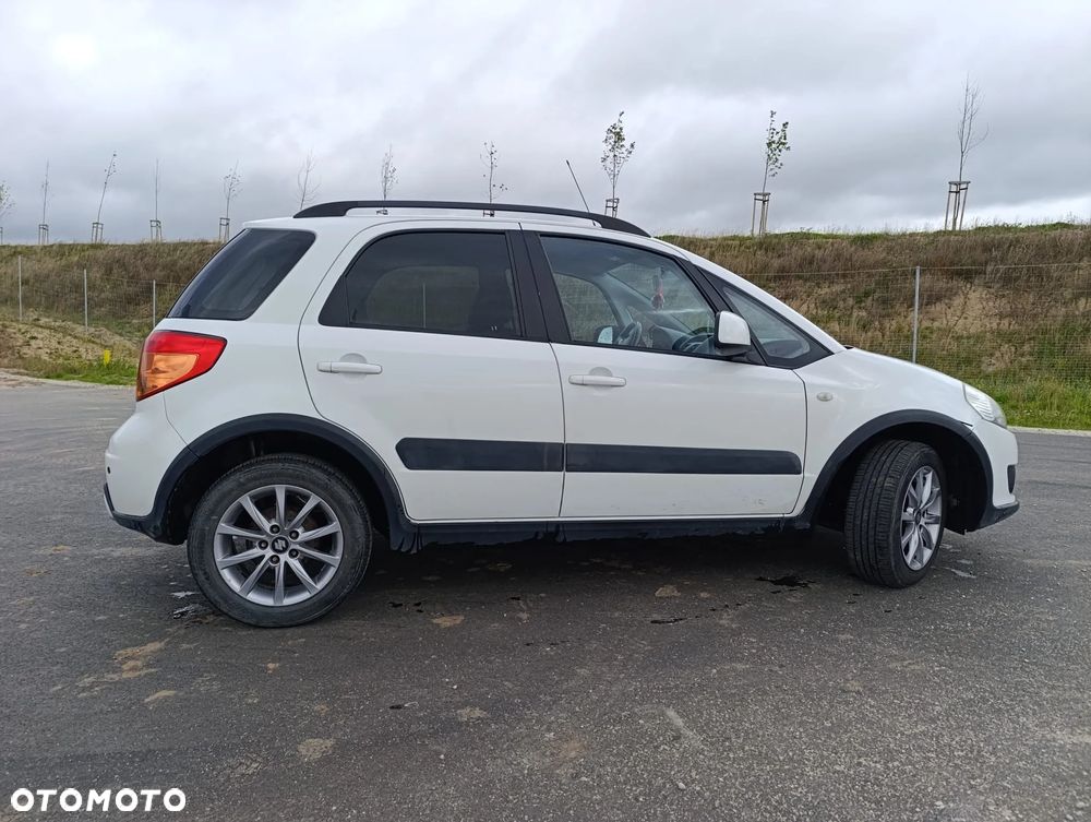 Suzuki SX4 - 5