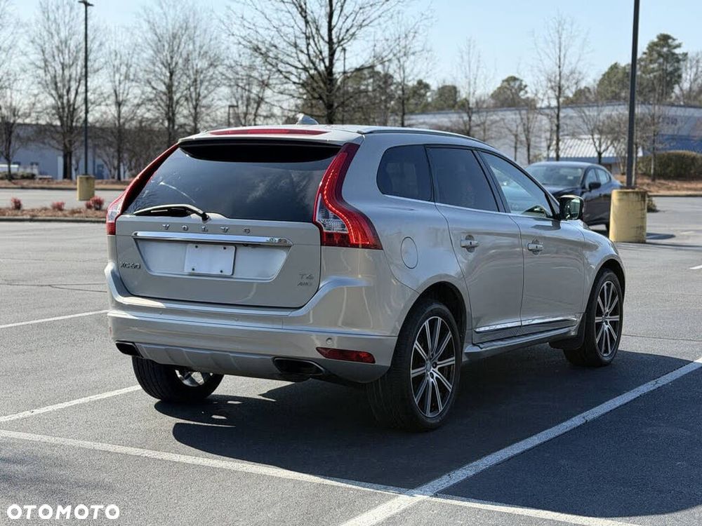 Volvo XC 60 - 7