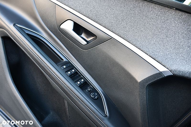 Peugeot 5008 BlueHDI 120 Stop & Start Allure - 17