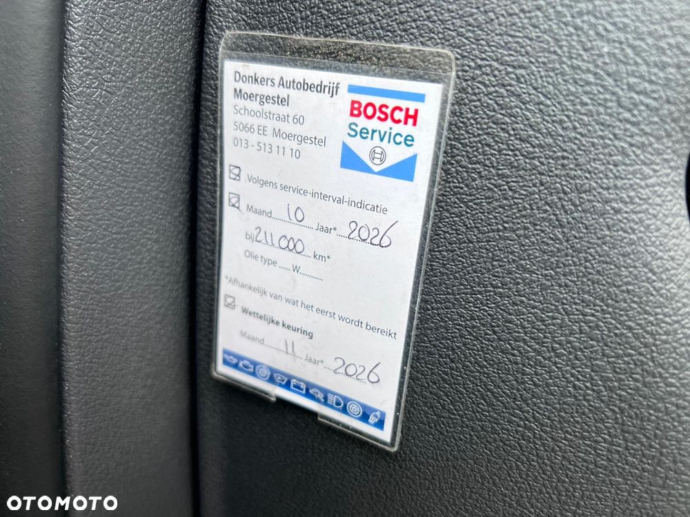 Volkswagen Touran 1.2 TSI STYLE - 18