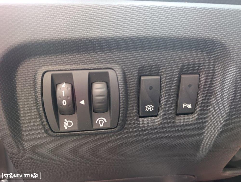 Renault Captur 0.9 TCE Exclusive - 23