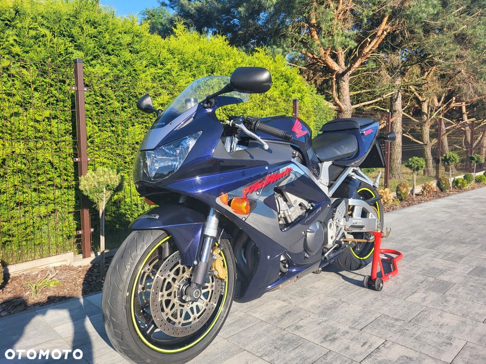 Honda CBR - 4