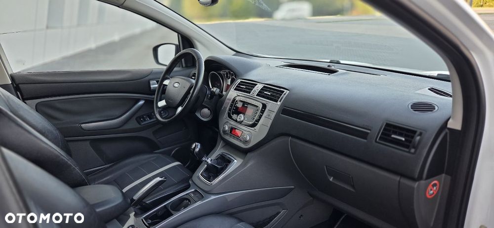 Ford Kuga 2.0 TDCi 4x4 Titanium - 21