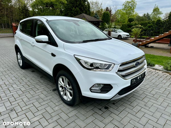 Ford Kuga 1.5 EcoBoost 2x4 Business Edition