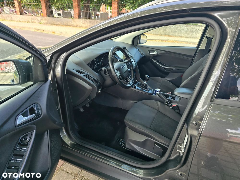 Ford Focus 1.5 TDCi DPF Start-Stopp-System Business - 12