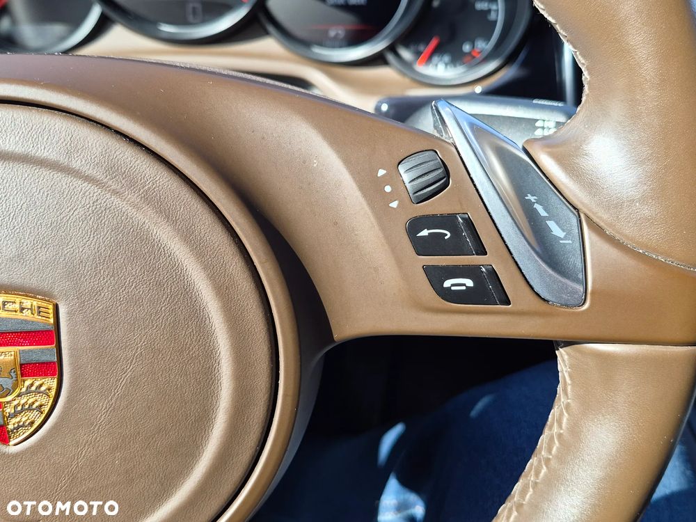 Porsche Panamera 4 Edition - 24