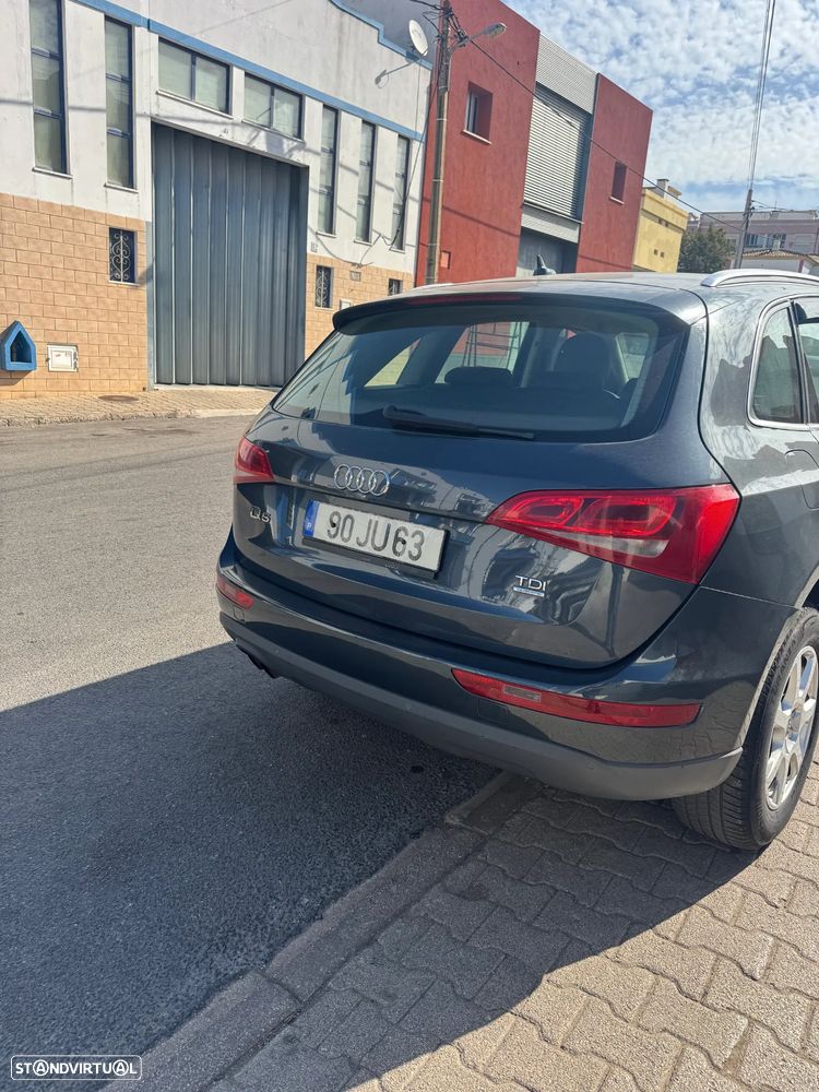 Audi Q5 2010 photo 4