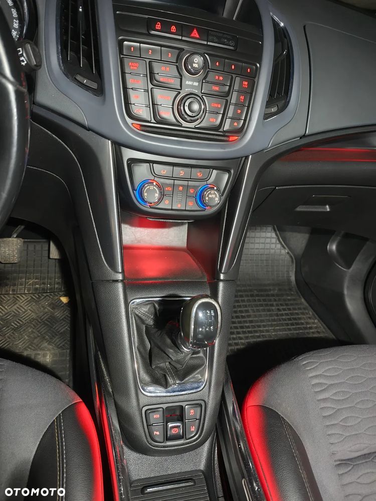 Opel Zafira Tourer 2.0 CDTI Innovation - 10
