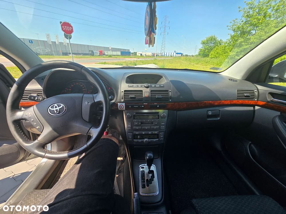 Toyota Avensis 2.4 VVT-i Prestige - 5